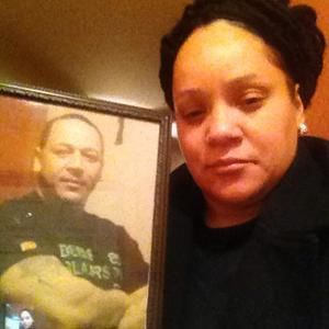 Meet your Posher, Dee